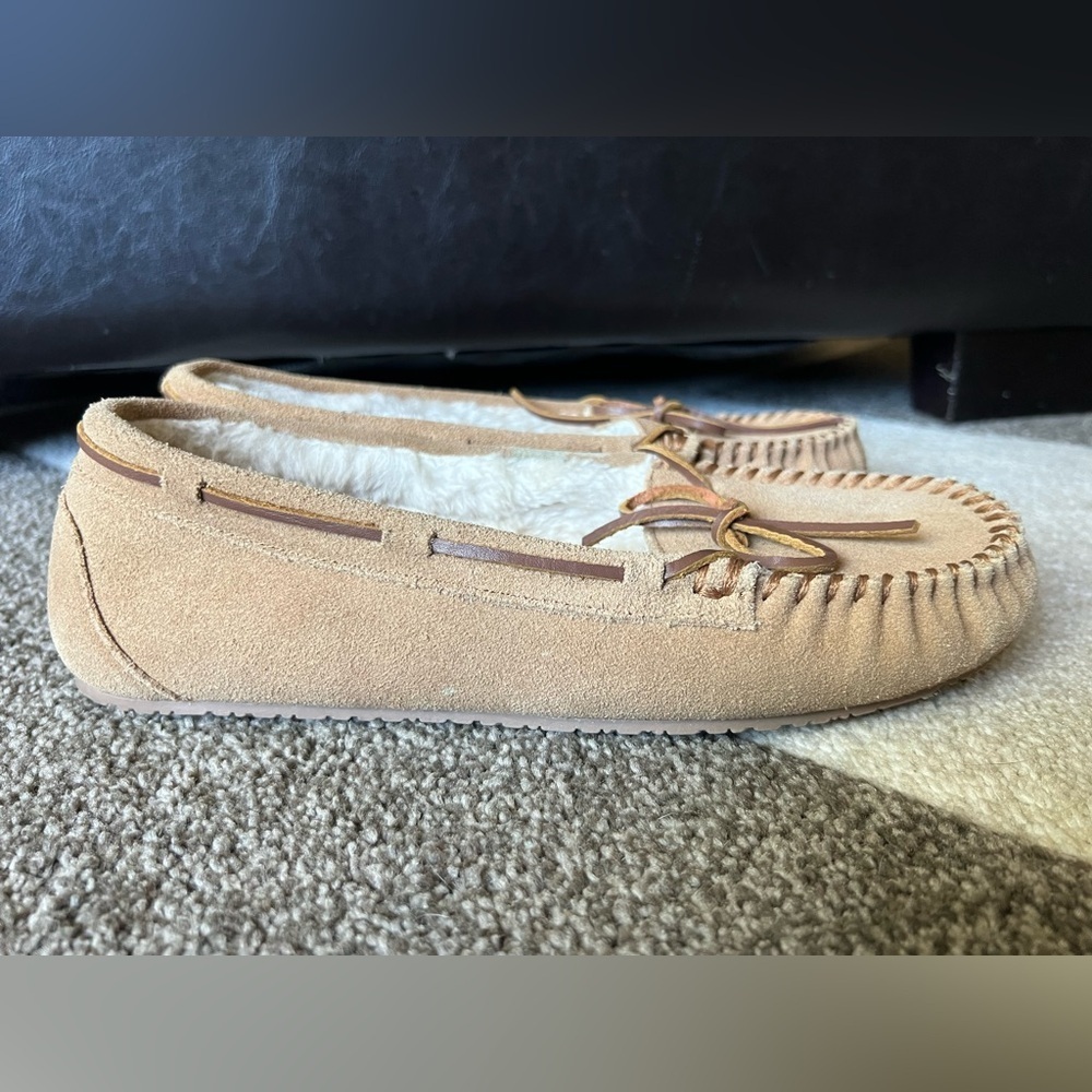 Minnetonka Women Cally Moccasin Slippers - 10M - Picture 6 of 9